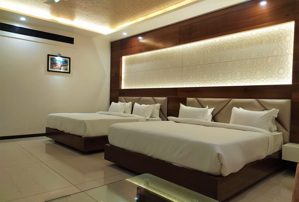 deluxe rooms in kishangarh at love kush hotel